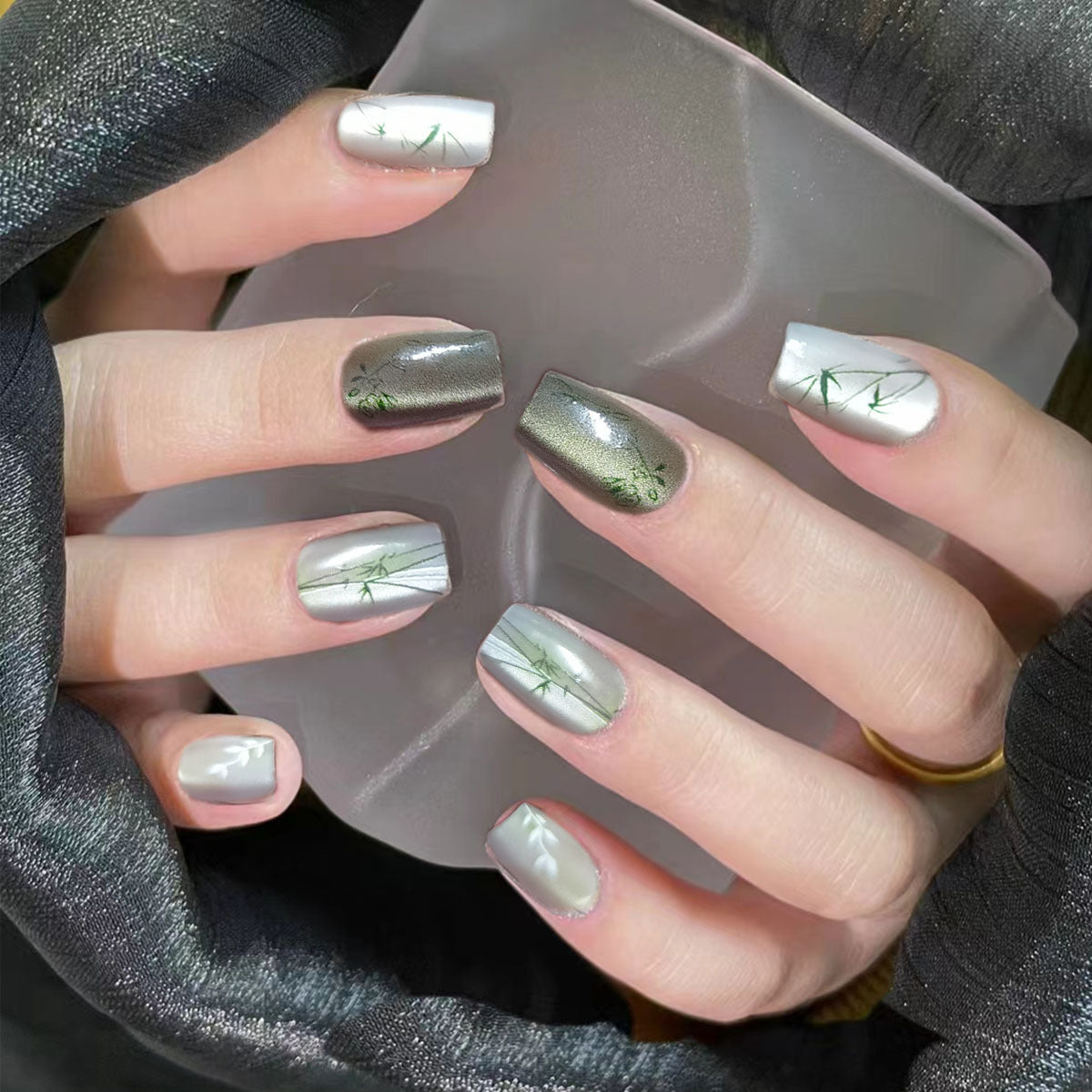 Wholesale Short Cat Eye Press-On Nail Strips - Pre-sized Bulk Tips