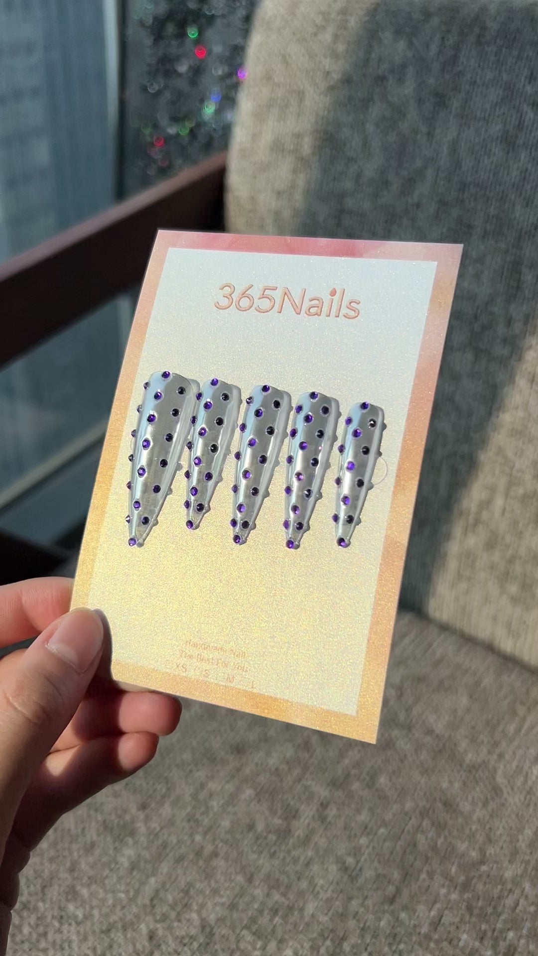 Cargar vídeo: Chrome Studded Press On Nails｜Metallic Silver Stiletto | Crystal Armor Series