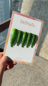 Emerald Galaxy Studded Press On Nails｜Green Stiletto with Teal Crystals | Starry Glitter · Sparkling Series