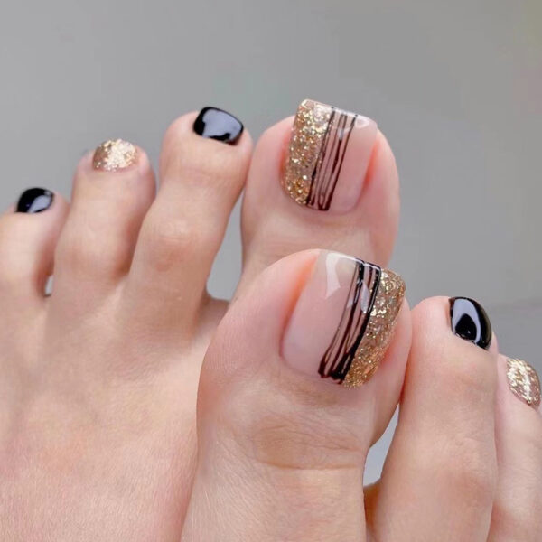 Verano Negro Linea Polvo de Oro Uñas de Uñas al por mayor de uñas de uñas Wearable Nail Art uñas postizas