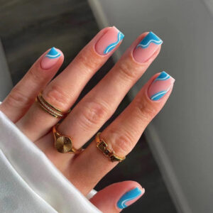 指甲贴片蓝白撞色波浪穿戴甲短甲美甲贴片批发甲片press on nails
